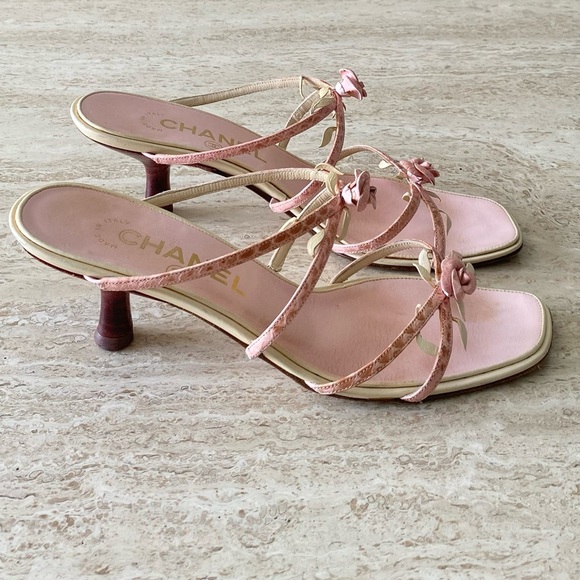 Vintage Chanel Rosebud Sandal Kitten Heels - Picture 5 of 13